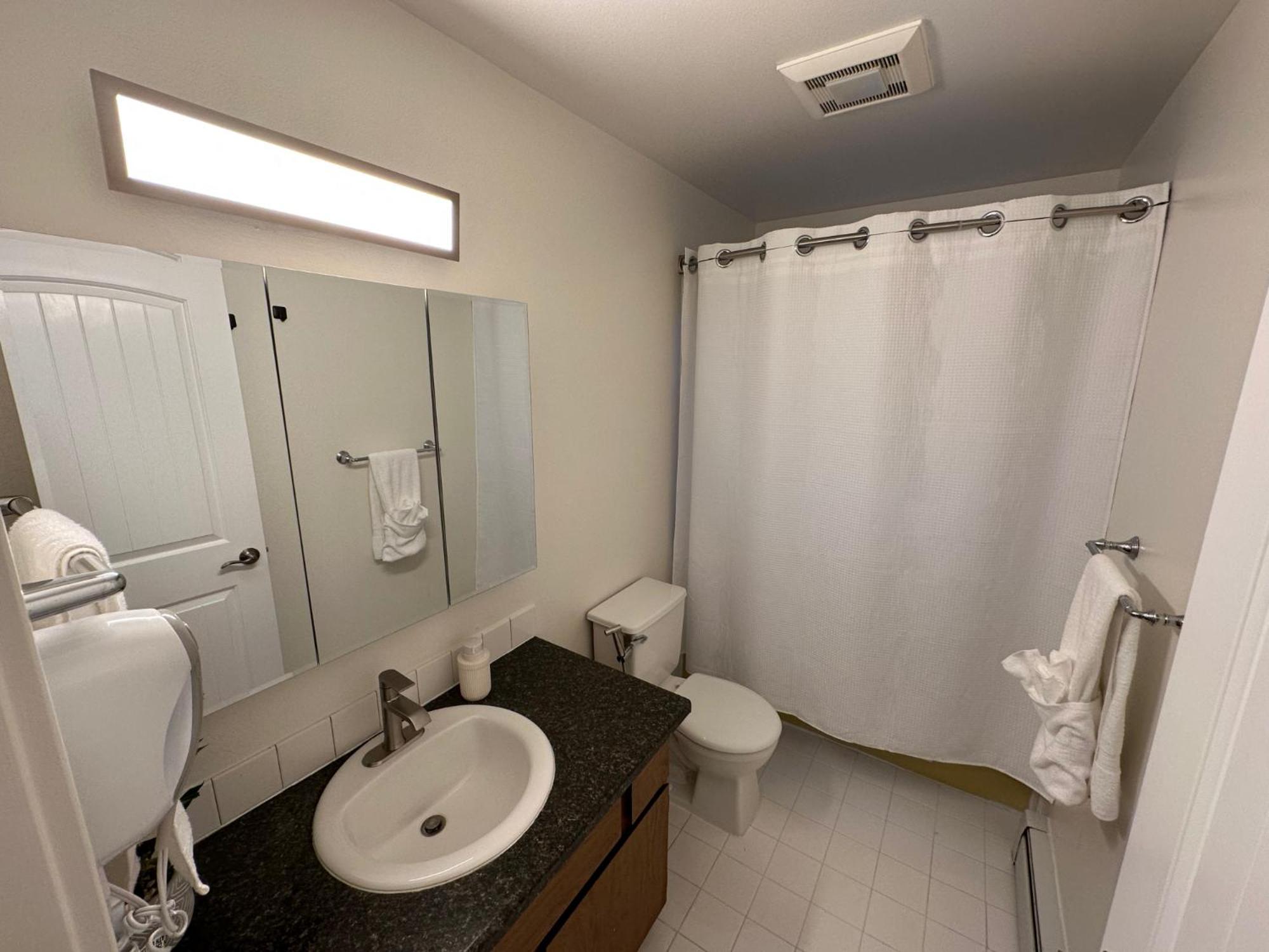 Stay Anchorage! Furnished Two Bedroom Apartments With High Speed Wifi Phòng bức ảnh