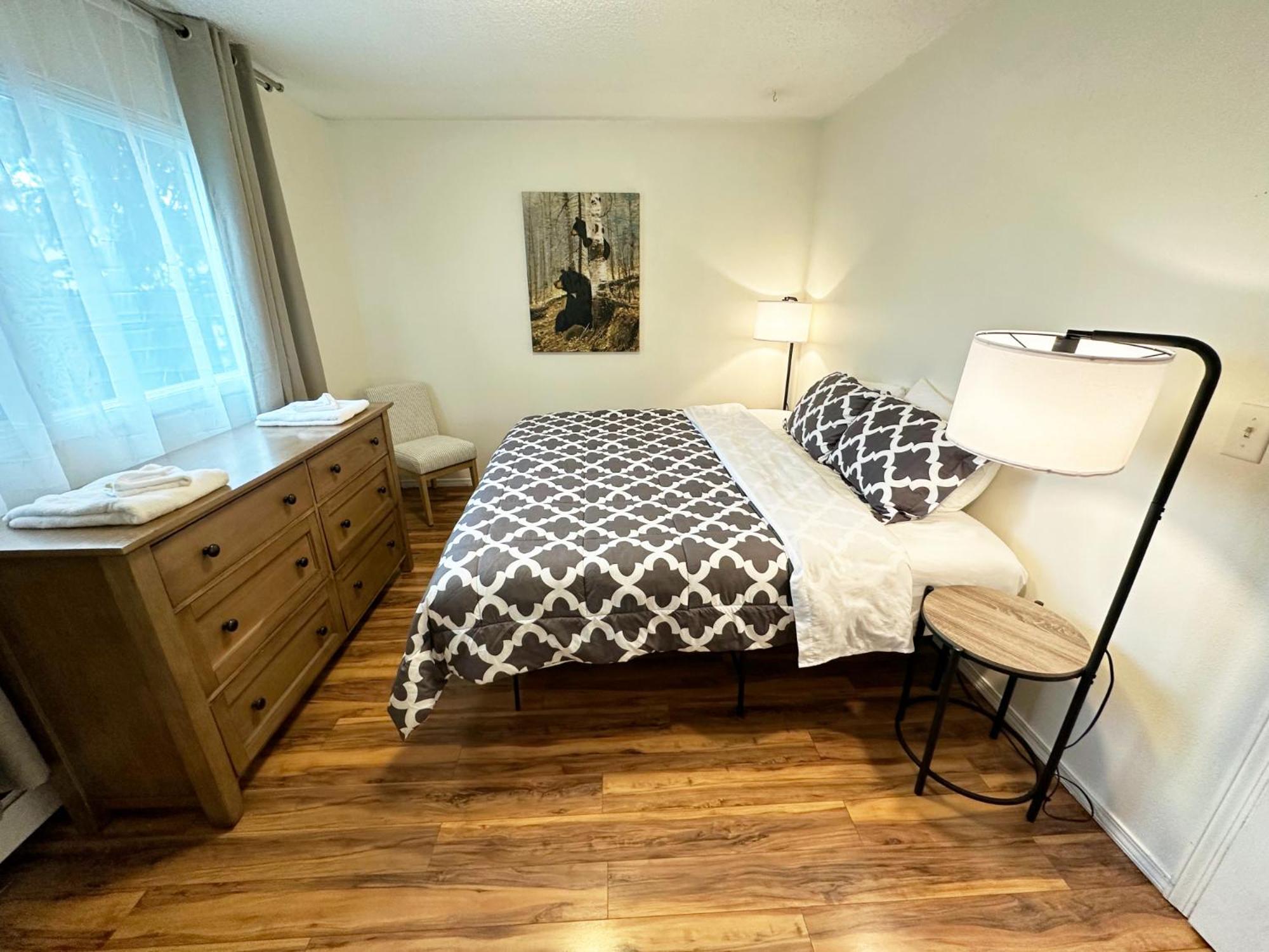 Stay Anchorage! Furnished Two Bedroom Apartments With High Speed Wifi Phòng bức ảnh